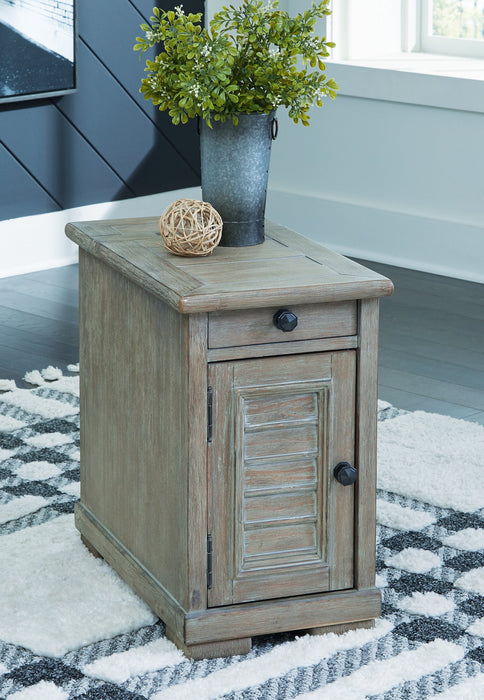 Moreshire Chairside End Table