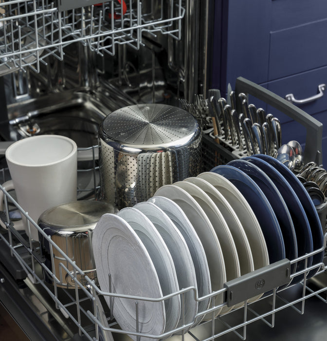 G.E. Top Control with Stainless Steel Interior Dishwasher (GDT645SGNBB)